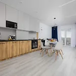 Apartment Stylowy Blisko Manufaktury Balkon & Klimatyzacja By Renters Łódź