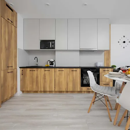 Stylowy Blisko Manufaktury Balkon&klimatyzacja By Renters *