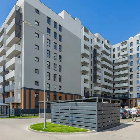 Stylowy Blisko Manufaktury Balkon&klimatyzacja By Renters *