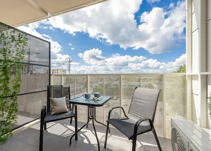 Stylowy Blisko Manufaktury Balkon&klimatyzacja By Renters